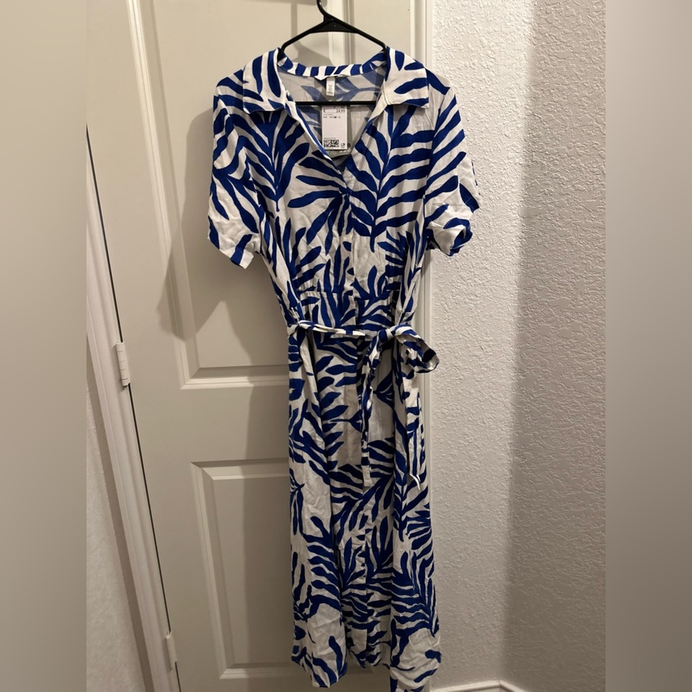 NWT: Floral Dress